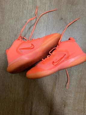 Nike kids Kyrie flytrap 4 bright mango